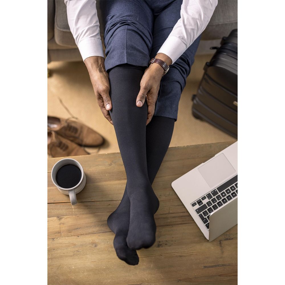 X965 IOMI 1 Pair Flight and Travel Socks